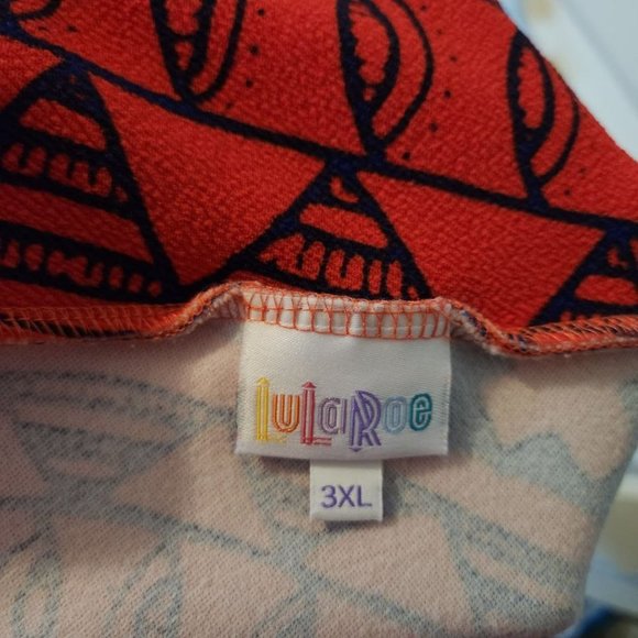 Lularoeo Cassie Blue‎ and Red Designs - Picture 3 of 3